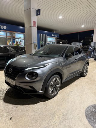 Nissan Juke tekna hybrid