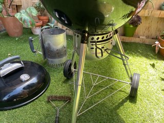 Barbacoa Weber 47cm + Funda + Chimenea