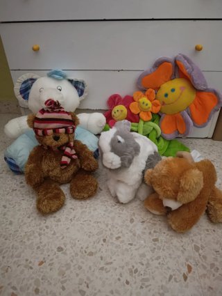 Lote peluches varios.