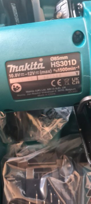 Makita HS301D Sierra Circular Inalámbrica