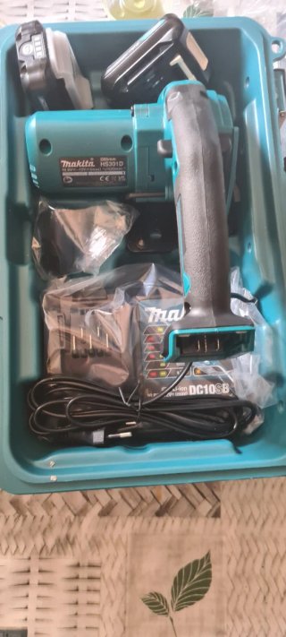 Makita HS301D Sierra Circular Inalámbrica