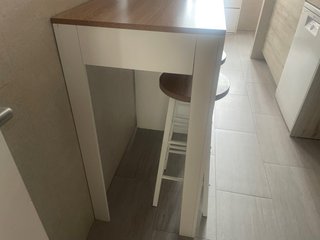 Mesa alta cocina y 2 taburetes madera/metal