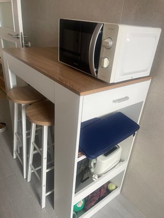 Mesa alta cocina y 2 taburetes madera/metal