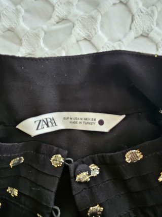 Vestido camisero Zara lunares negro y dorado