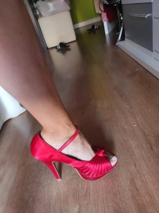 Zapatos de tacón Alex Silva rojos