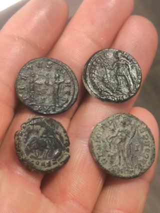 Lote 4 Monedas Romanas Bajo Imperio