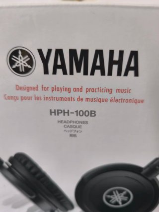 Auriculares Yamaha HPH-100B Negros