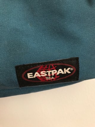 Bolso Eastpak azul y negro