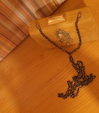 Bolso  con cadena