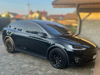 Tesla Model X con batería NUEVA
