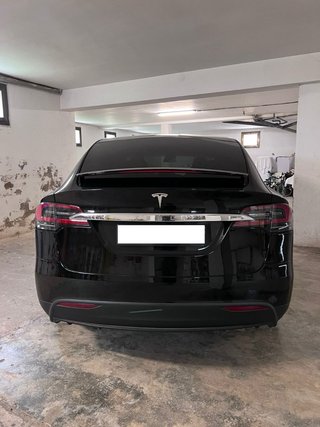 Tesla Model X con batería NUEVA