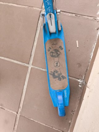 Patinete infantil azul