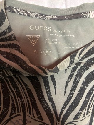 Lote 2 Camisetas Polo Guess y Desigual