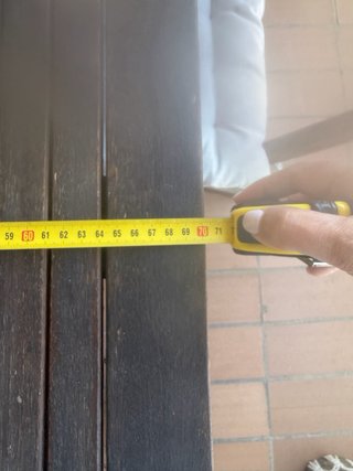 Mesa madera y 4 sillas con cojines
