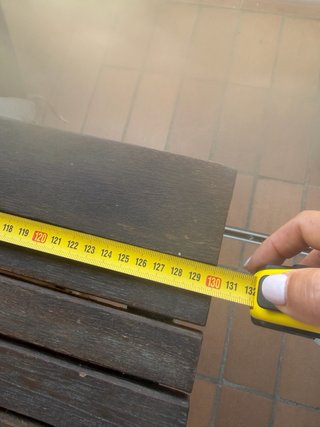 Mesa madera y 4 sillas con cojines