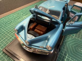 Maqueta Tucker Torpedo 1948 1:18
