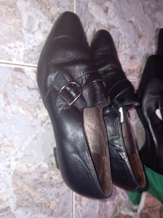 Zapatos de tacón negros talla 40