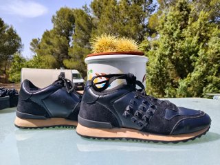 Zapatillas negras remaches