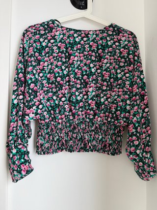 Blusa de flores manga largs