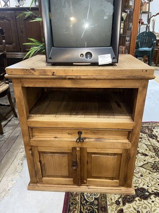 MUEBLE RÚSTICO DE TV