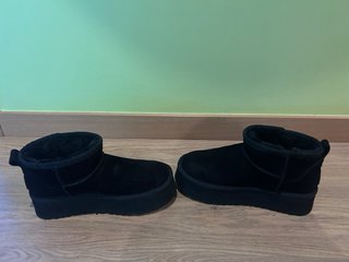 Botas UGG Hacoo Negras