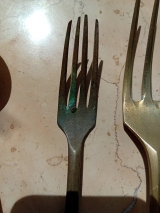 Set 4 pezzi: Cucchiaio e forchette vintage