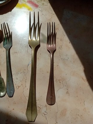 Set 4 pezzi: Cucchiaio e forchette vintage