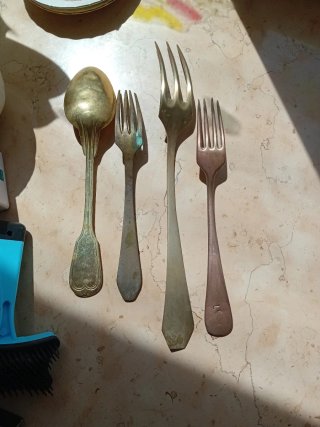 Set 4 pezzi: Cucchiaio e forchette vintage