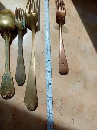 Set 4 pezzi: Cucchiaio e forchette vintage