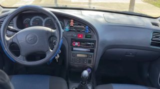 Hyundai Elantra 2004