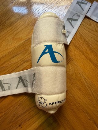 Protector Antebrazo Arawaza Talla S WKF