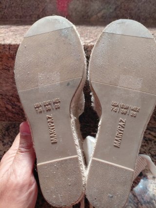 Zapatos Marypaz cuña encaje beige talla 38