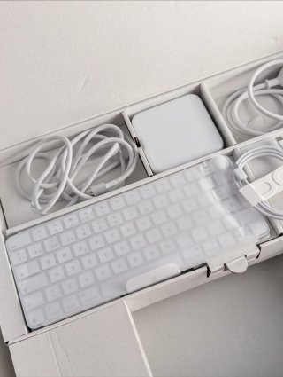 iMac M4 con Ticket