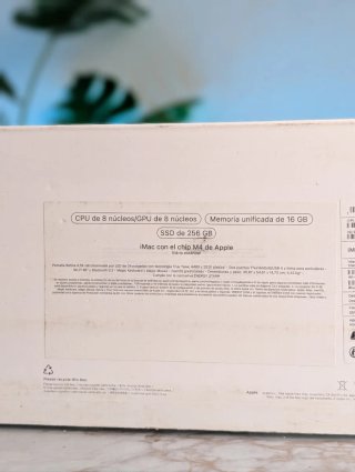 iMac M4 con Ticket