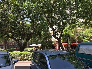 Local comercial en alquiler en La Roqueta en Valencia