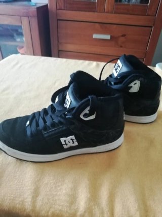 Zapatillas DC niño Altas Negras y Blancas