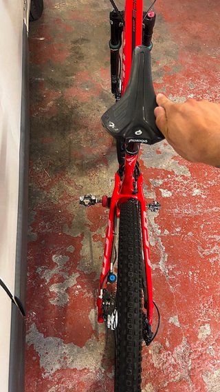 Specialized Epic Expert Brain 29 Roja
