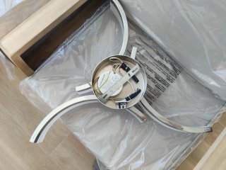 Lámpara de techo moderna plata y blanco