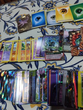 Lote 230 Pokémon y Dragon Ball  FantRiders Fornite