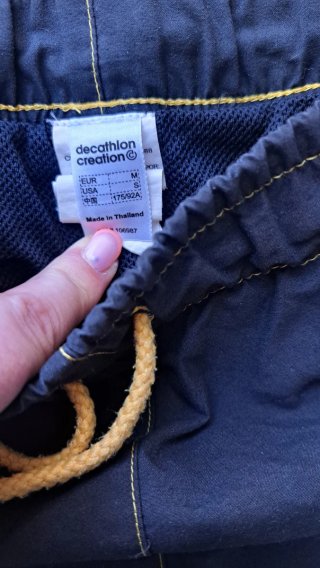 Bañador negro con cordón