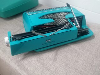 Máquina de escribir Smith Corona Zephyr II
