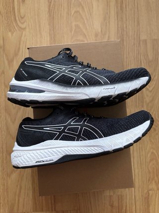 Zapatillas Asics GT-2000 10 Talla 36