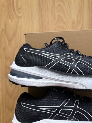 Zapatillas Asics GT-2000 10 Talla 36