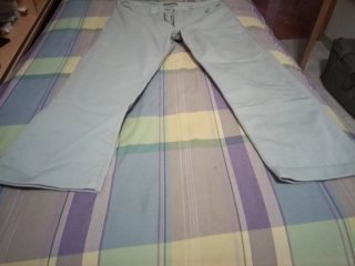 Pantalón gris