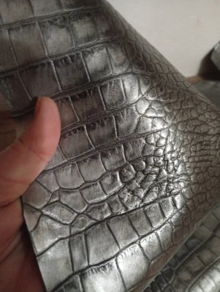 Piel de vacuno efecto cocodrilo