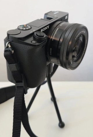 Cámara Sony A6000 + Accesorios