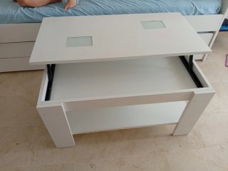 Mesa auxiliar salón cristal y madera