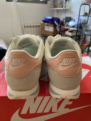 Nike Cortez Blancas y Rosas Talla 43