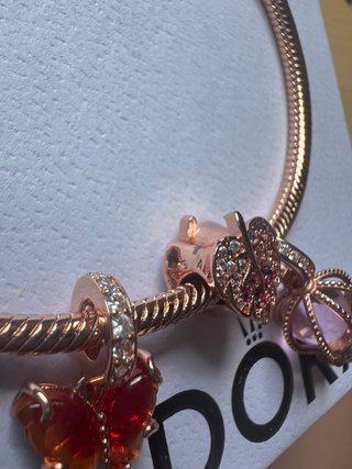 Pulsera Pandora Corazón con Charms