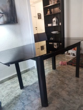 Mesa de comedor moderna cristal y metal